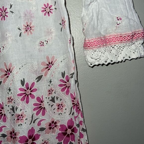 Hepburn boutique floral lace top size medium - Picture 9 of 10